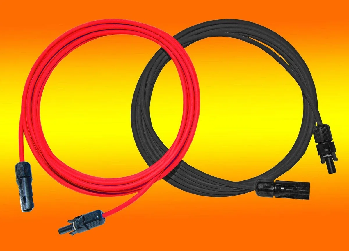 2 x 15,0m Solarkabel je rot und schwarz 10mm2 inkl. montierter Solarstecker von bau-tech Solarenergie GmbH