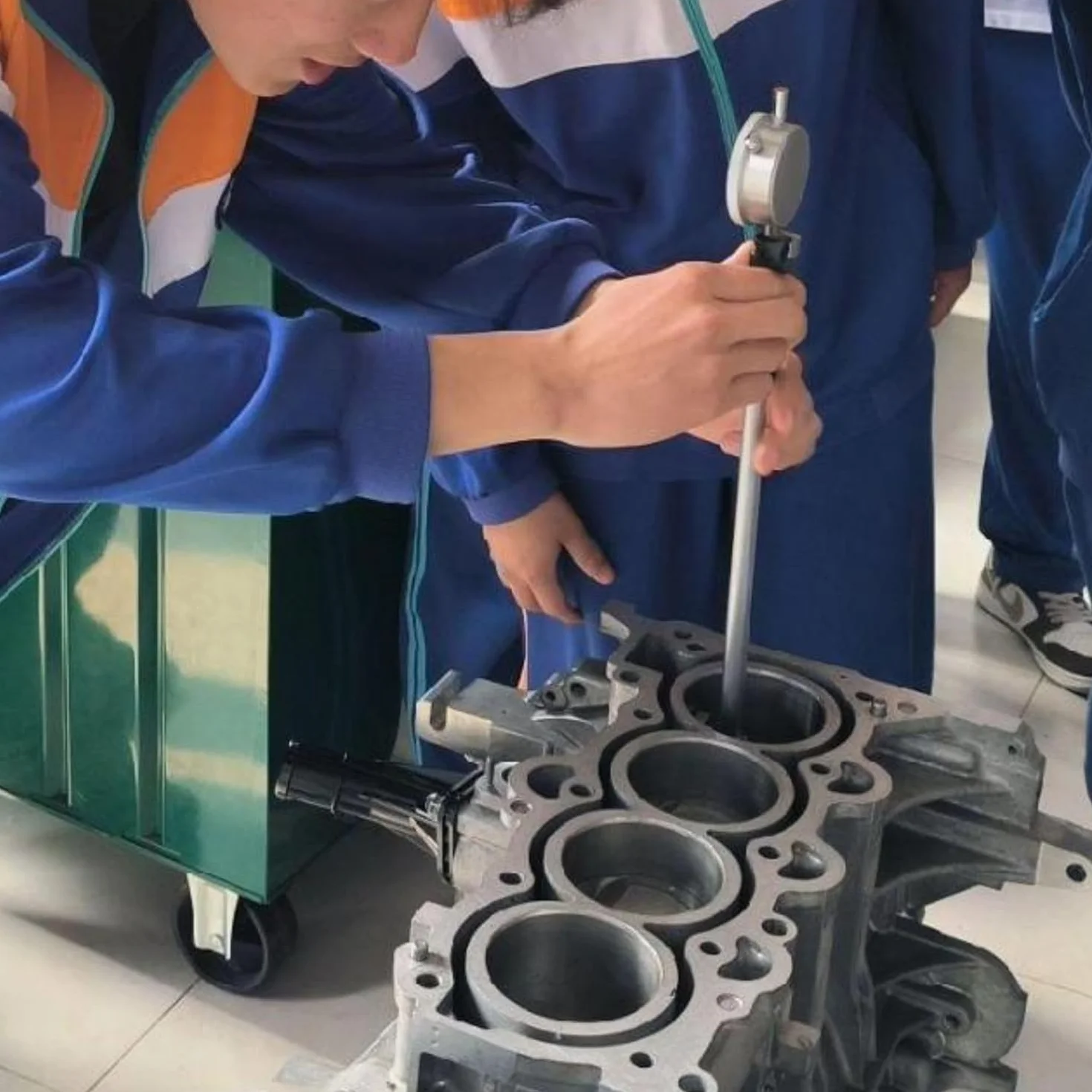 Innenmikrometer,Messuhr set 50-160mm Hohe Präzision 0.01mm,mit 12 Sonden,für Tiefe Motorzylinder Messung