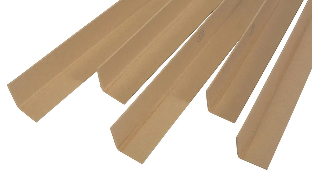 200x Kantenschutzleisten Länge: 1100 mm Kantenschutzwinkel aus Pappe 3 mm Schenkelbreite: 35 x 35 mm Braun